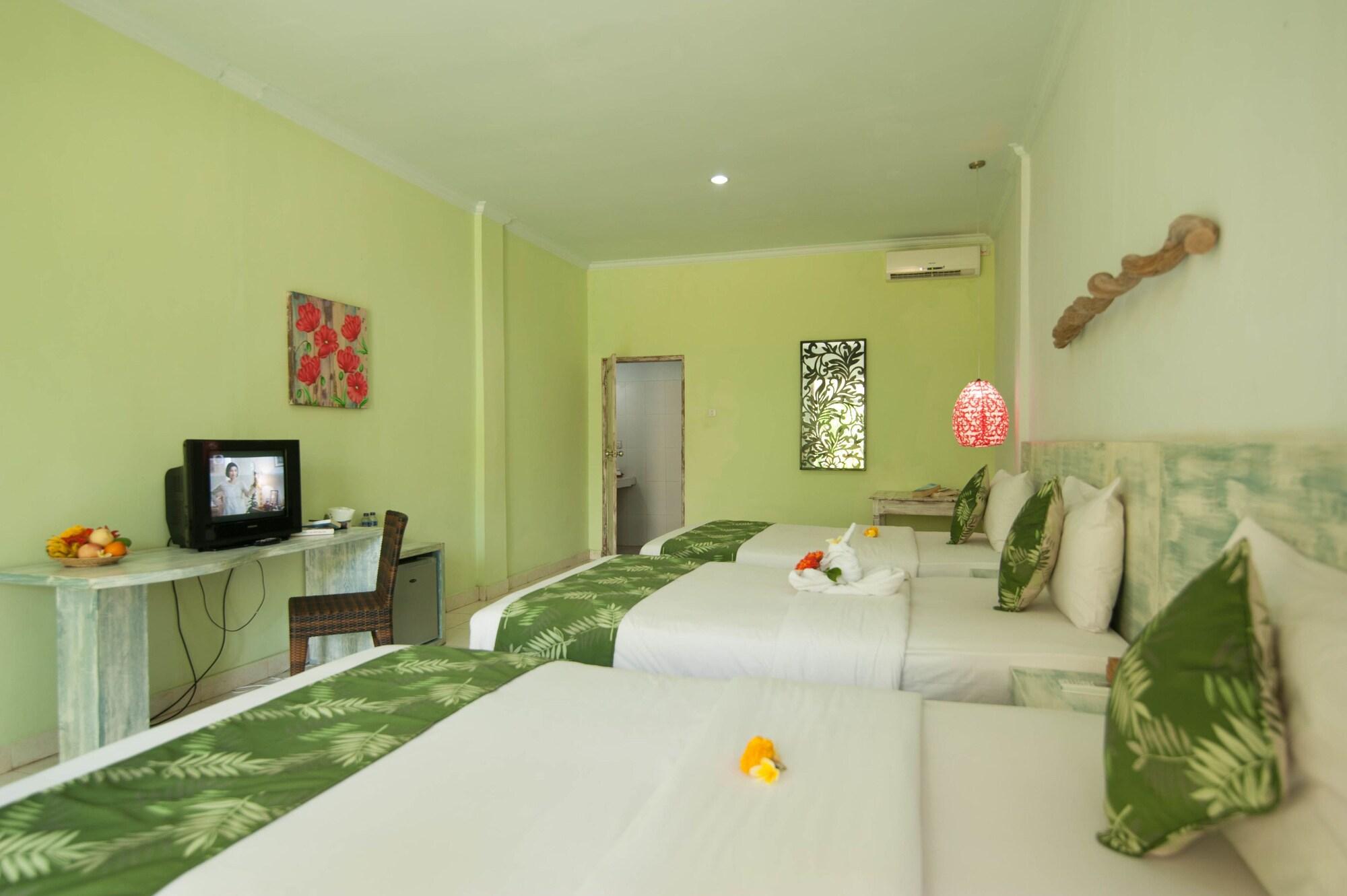 Beji Bay Resort Padangbai  Exterior photo