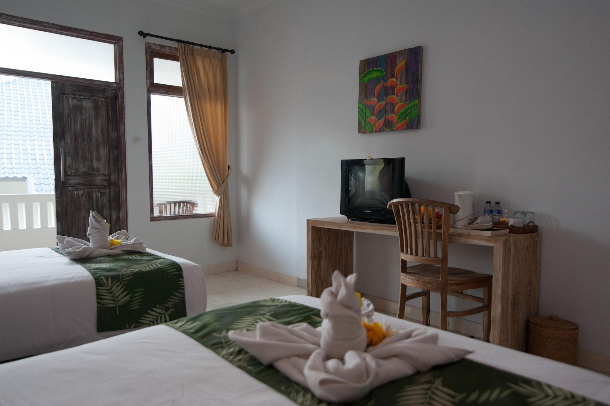 Beji Bay Resort Padangbai  Exterior photo