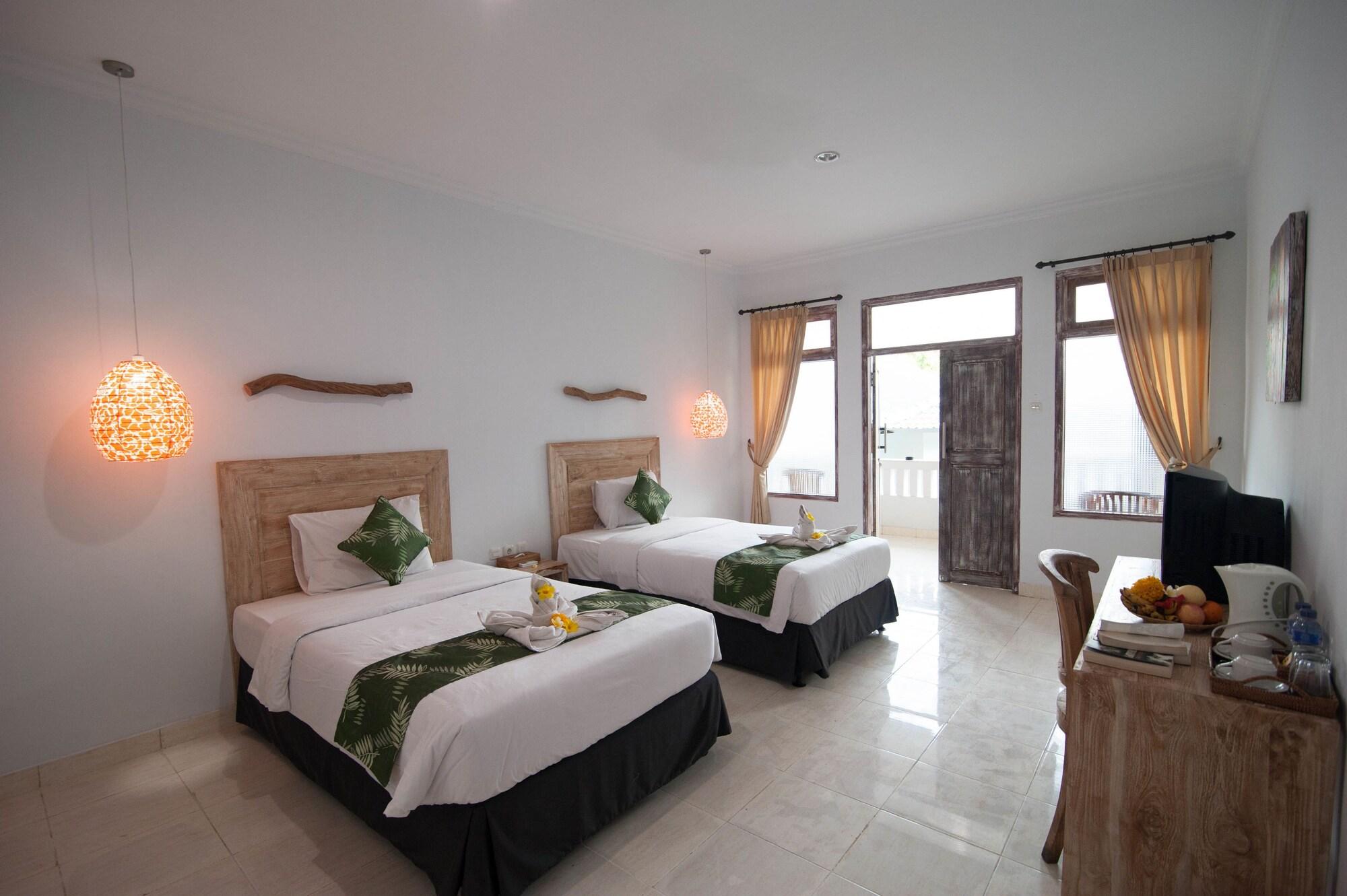 Beji Bay Resort Padangbai  Exterior photo
