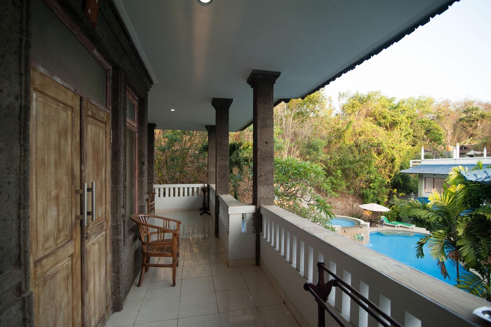 Beji Bay Resort Padangbai  Exterior photo